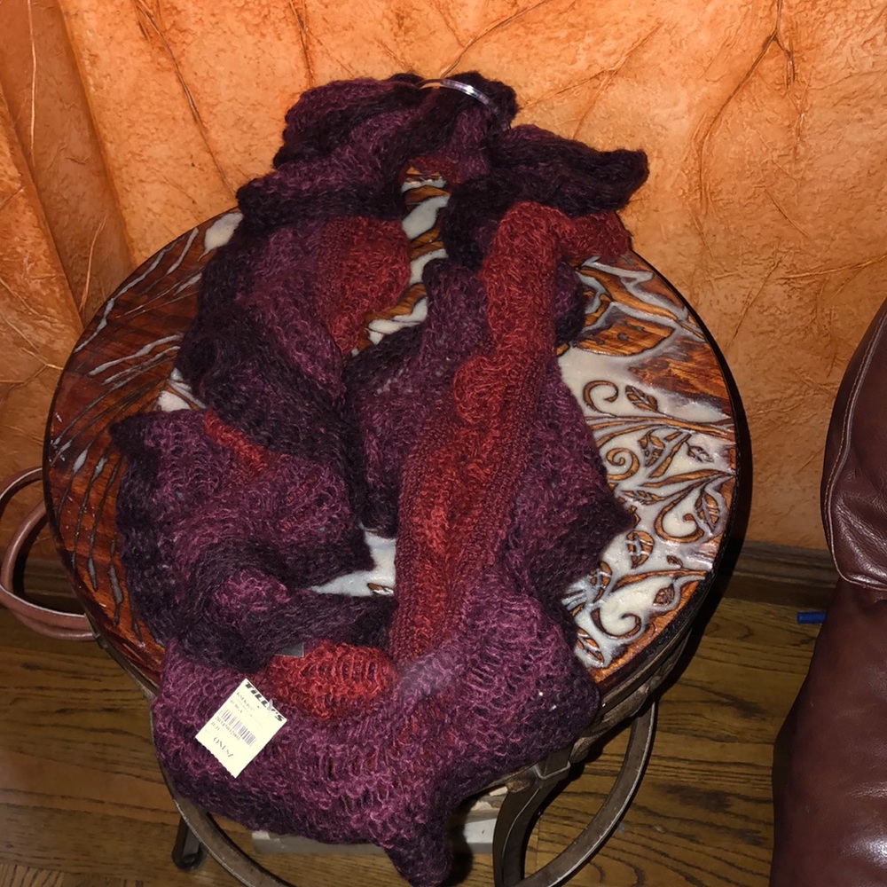 Scarfs